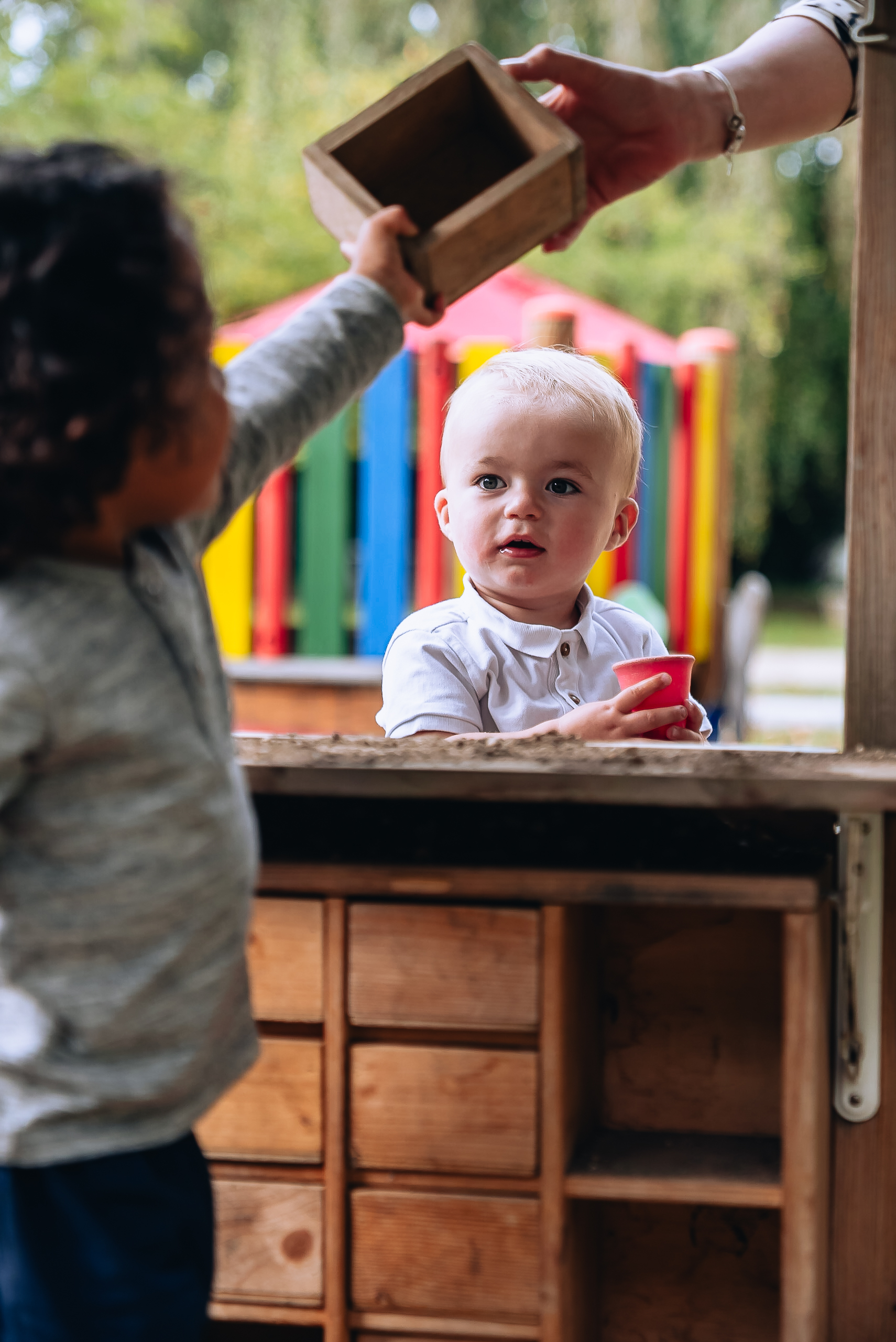 Loving bilingual nursery with happy children